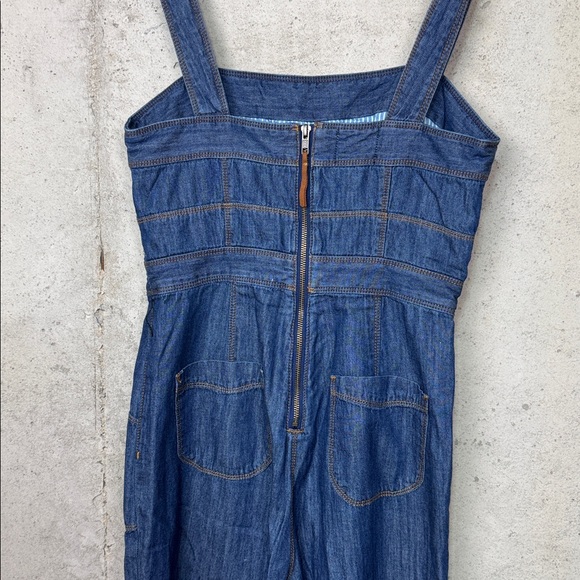 Anthropologie ett:twa Denim Chambray Flared Jumpsuit sz 6 - Picture 8 of 11
